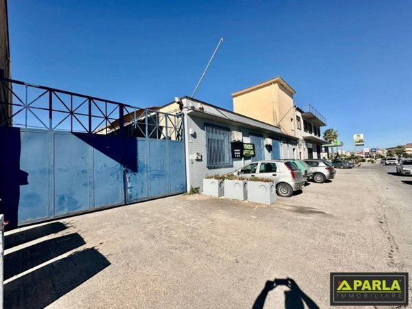 locale commerciale in vendita a Canicattì