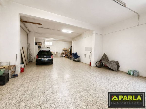 negozio in vendita a Canicattì