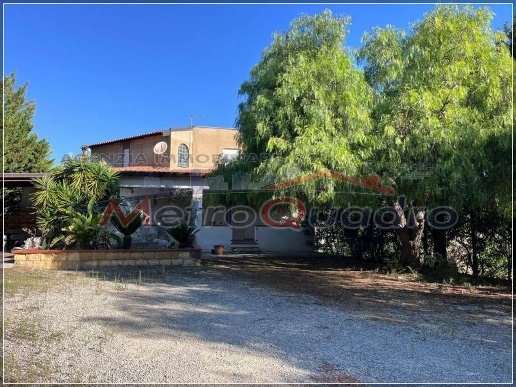 casa indipendente in vendita a Canicattì