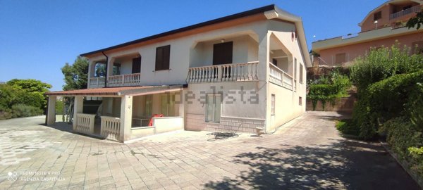 casa indipendente in vendita a Canicattì