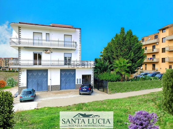 casa indipendente in vendita a Canicattì