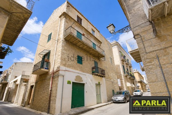 casa indipendente in vendita a Canicattì