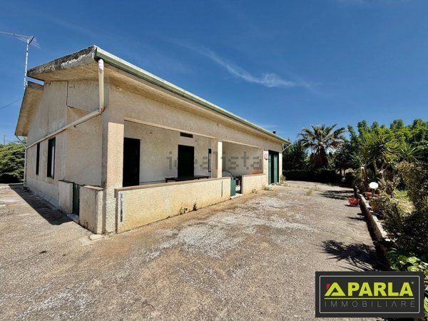 casa indipendente in vendita a Canicattì