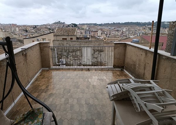 casa indipendente in vendita a Canicattì