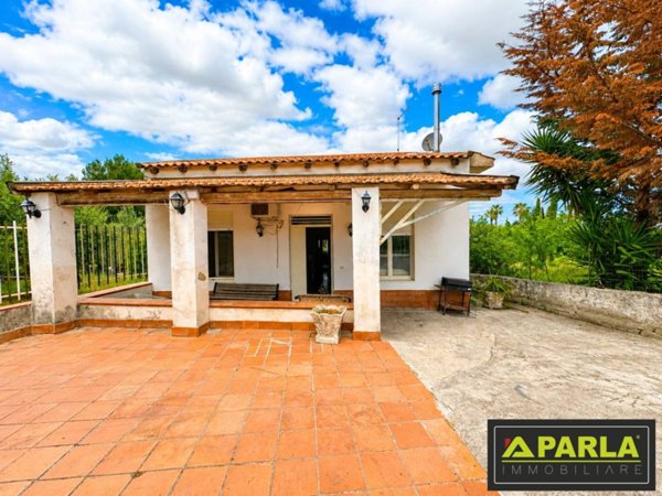 casa indipendente in vendita a Canicattì