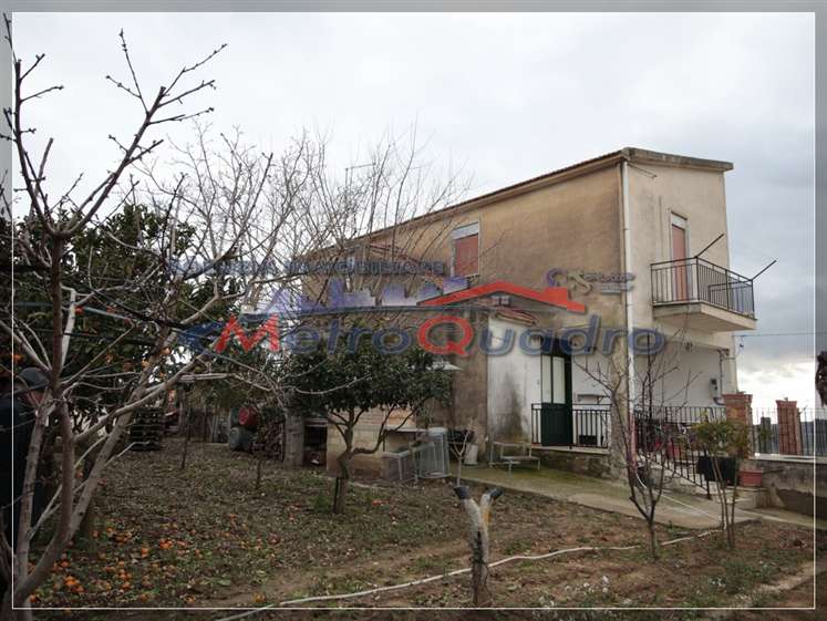 casa indipendente in vendita a Canicattì