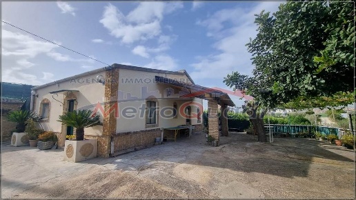 casa indipendente in vendita a Canicattì