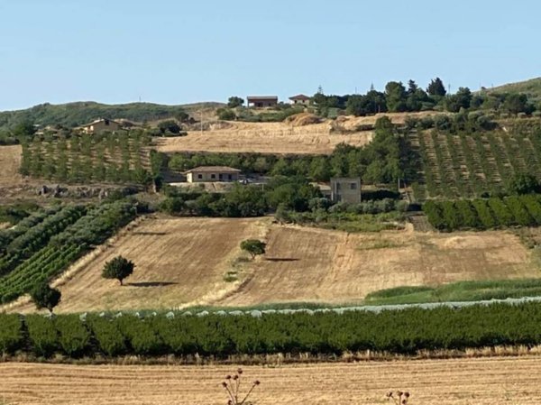 casa indipendente in vendita a Canicattì