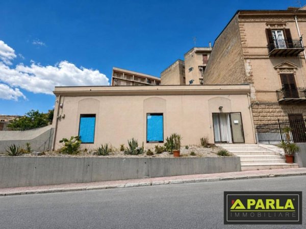 casa indipendente in vendita a Canicattì