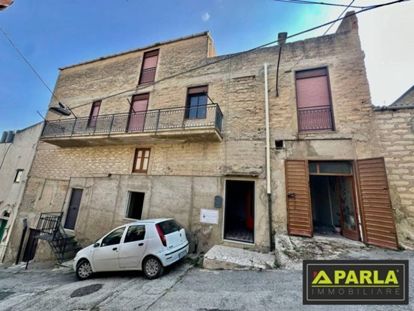 casa indipendente in vendita a Canicattì