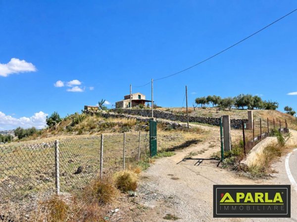 casa indipendente in vendita a Canicattì