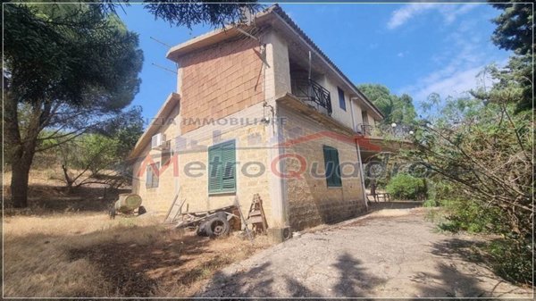casa indipendente in vendita a Canicattì