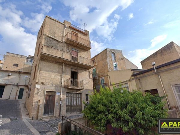 casa indipendente in vendita a Canicattì