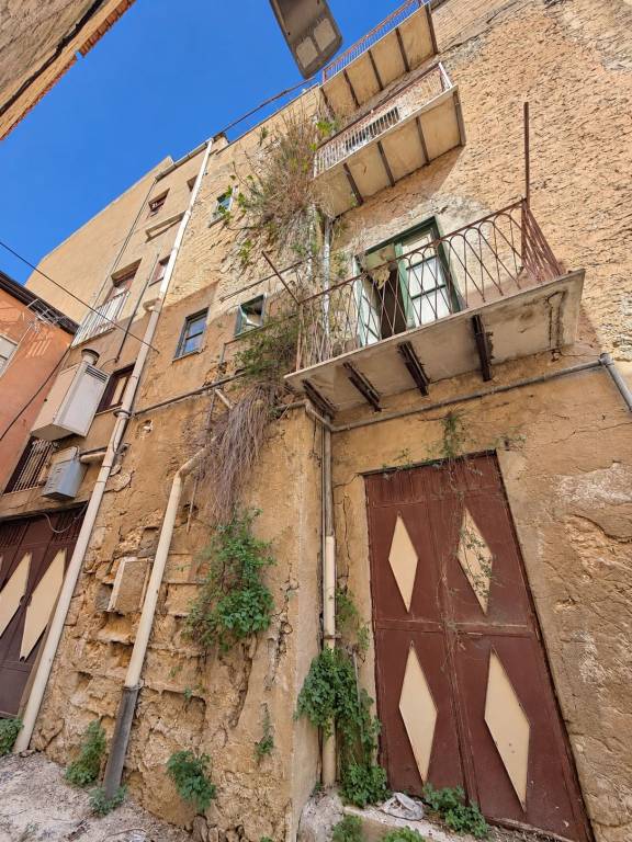 intera palazzina in vendita a Canicattì