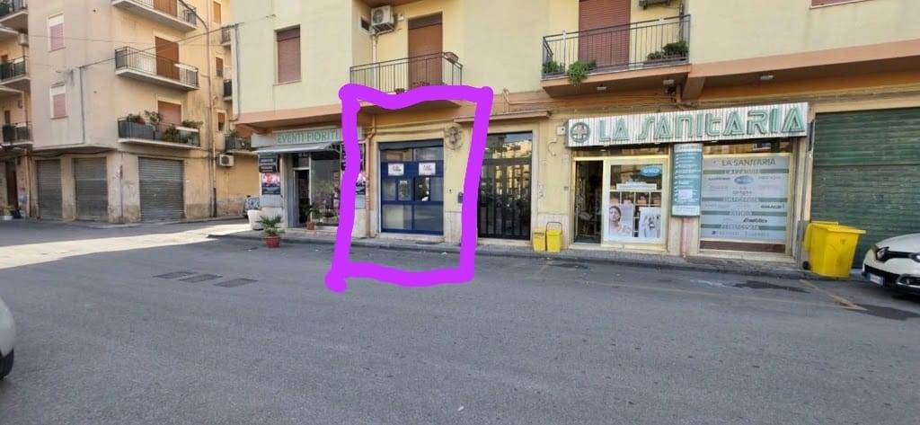 locale commerciale in vendita a Canicattì