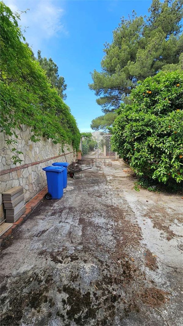 casa indipendente in vendita a Casteltermini