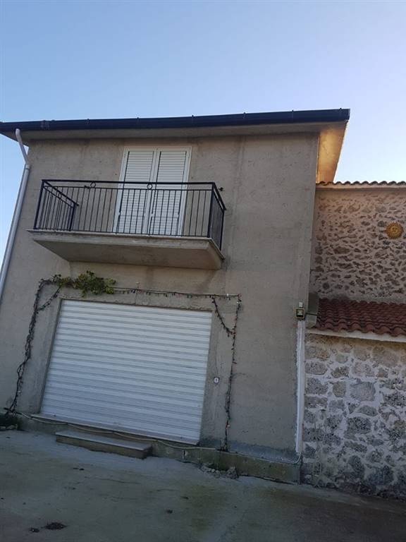 casa indipendente in vendita a Castrofilippo
