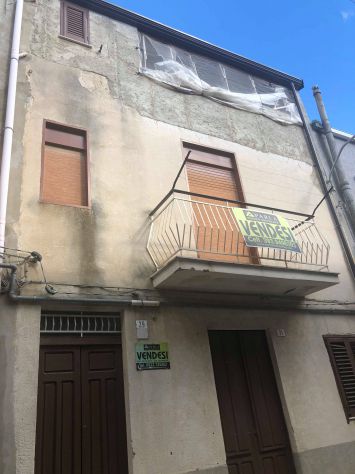 casa indipendente in vendita a Castrofilippo