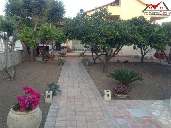 casa indipendente in vendita a Cattolica Eraclea