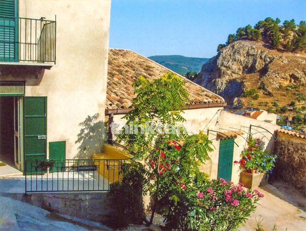 casa indipendente in vendita a Cattolica Eraclea