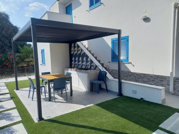 casa indipendente in vendita a Cattolica Eraclea