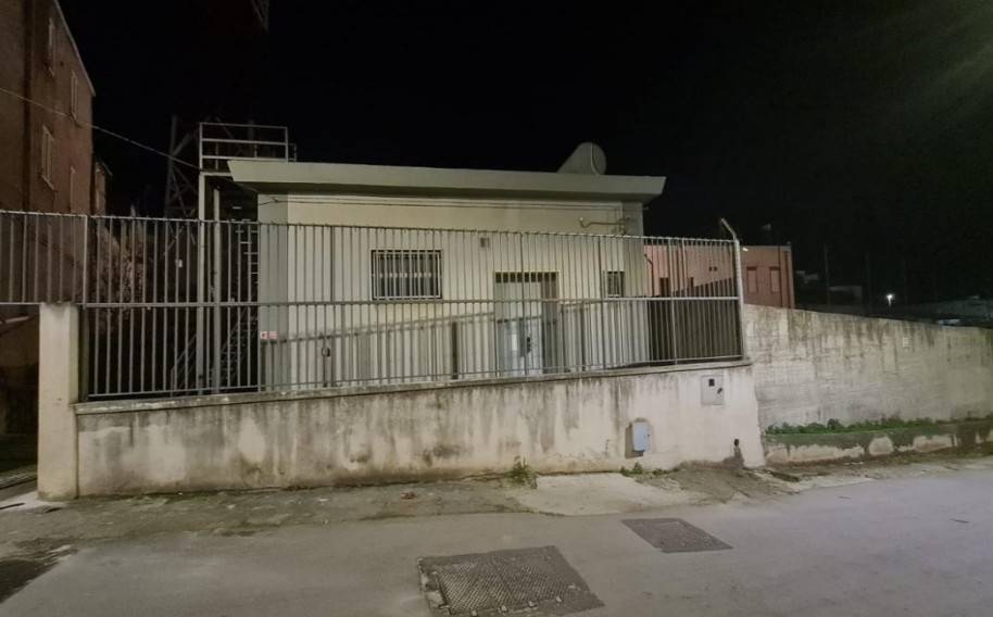 locale commerciale in vendita a Cattolica Eraclea