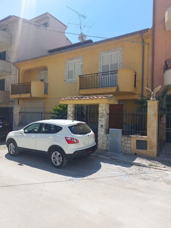 casa indipendente in vendita a Cattolica Eraclea