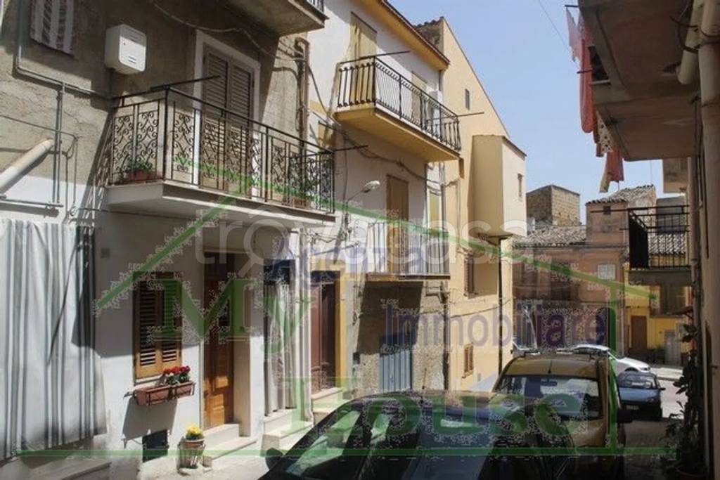 casa indipendente in vendita a Cianciana
