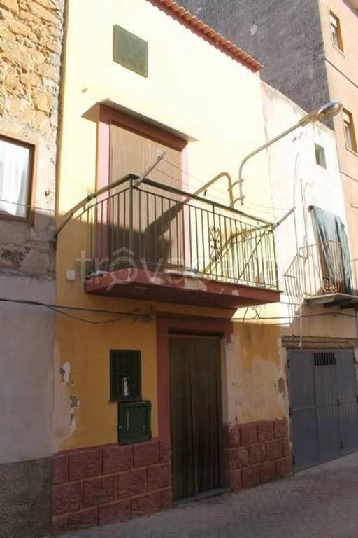 casa indipendente in vendita a Cianciana
