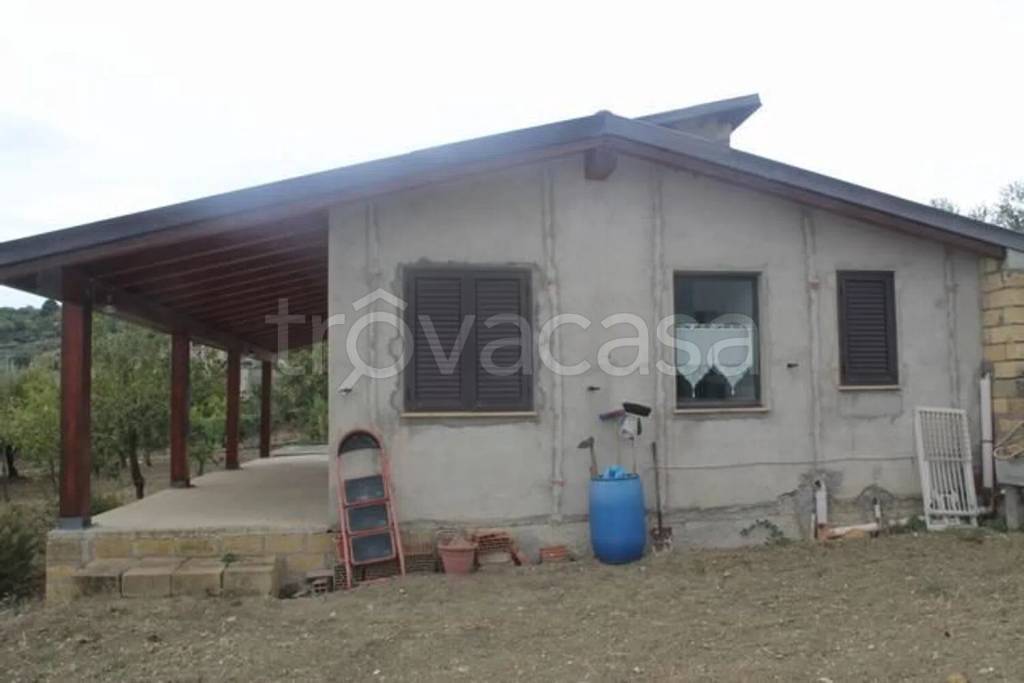 casa indipendente in vendita a Cianciana