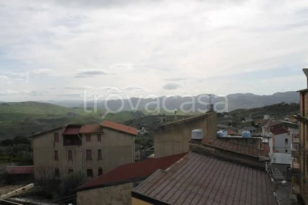 casa indipendente in vendita a Cianciana