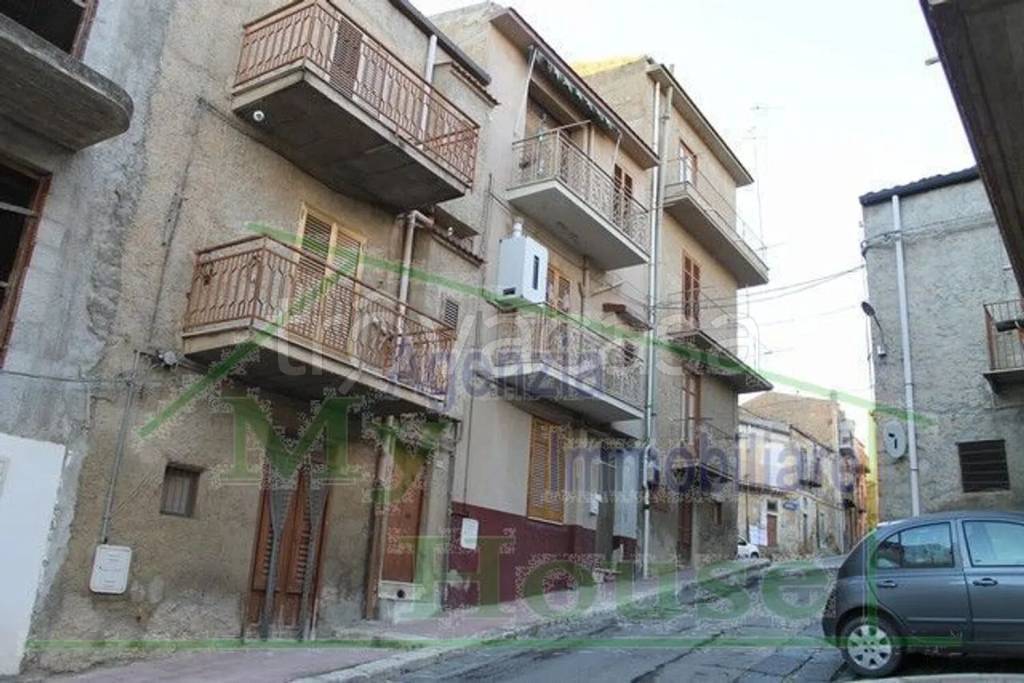 casa indipendente in vendita a Cianciana