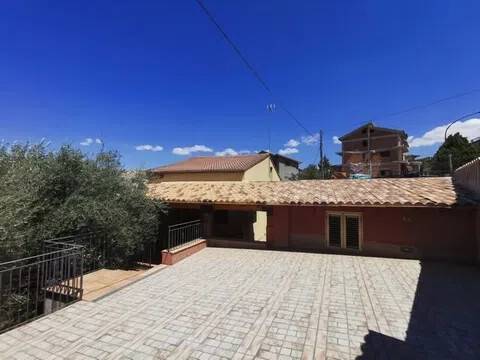 casa indipendente in vendita a Cianciana