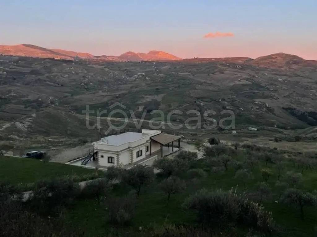 casa indipendente in vendita a Cianciana