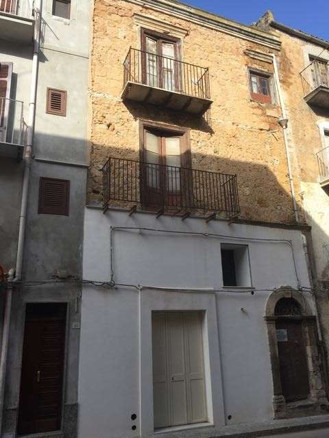 casa indipendente in vendita a Cianciana