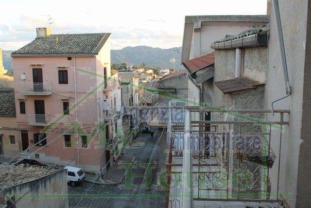 casa indipendente in vendita a Cianciana
