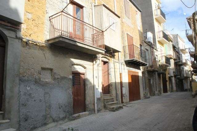 casa indipendente in vendita a Cianciana