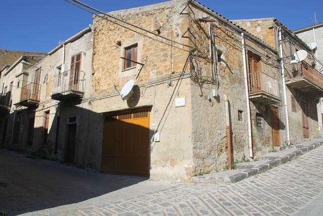 casa indipendente in vendita a Cianciana