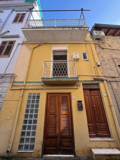 casa indipendente in vendita a Cianciana