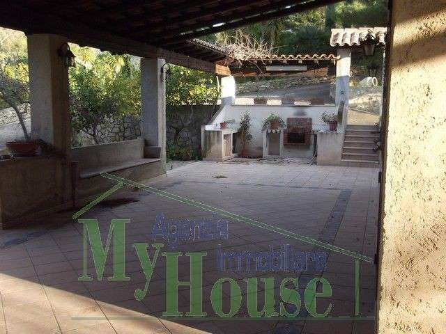 casa indipendente in vendita a Cianciana