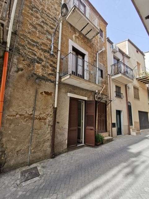 casa indipendente in vendita a Cianciana