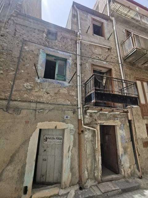 casa indipendente in vendita a Cianciana