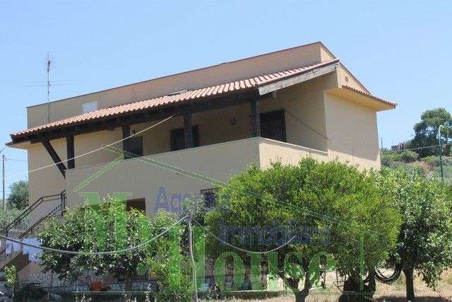 casa indipendente in vendita a Cianciana