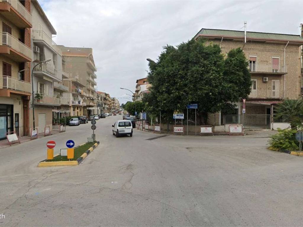 locale commerciale in vendita a Favara