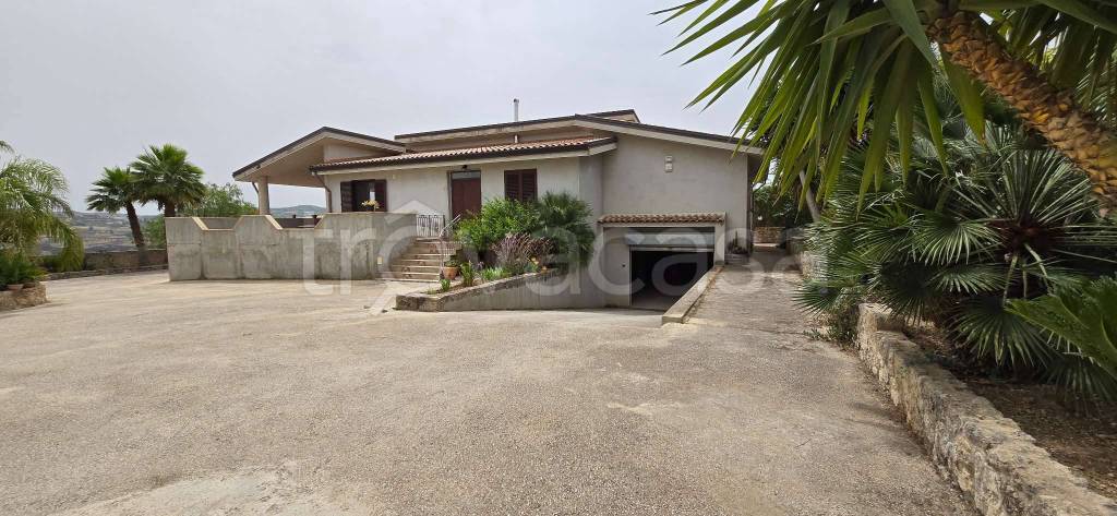 casa indipendente in vendita a Favara