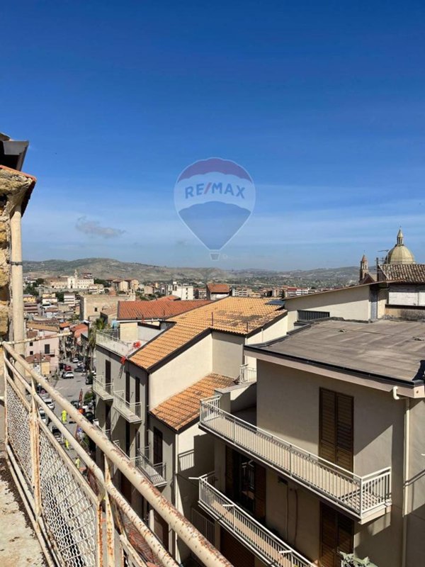 casa indipendente in vendita a Favara