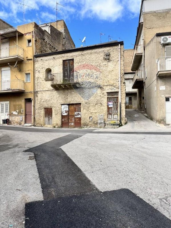 casa indipendente in vendita a Favara