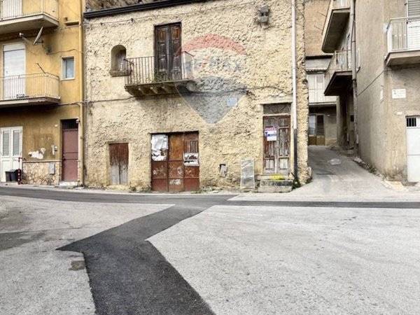 casa indipendente in vendita a Favara