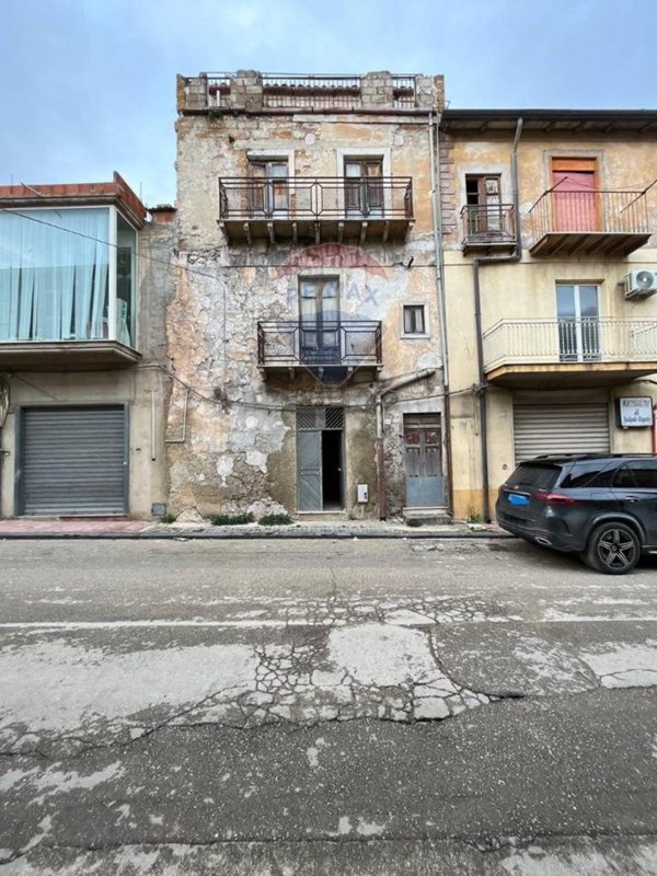 casa indipendente in vendita a Favara