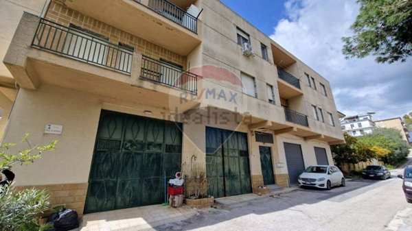appartamento in vendita a Favara